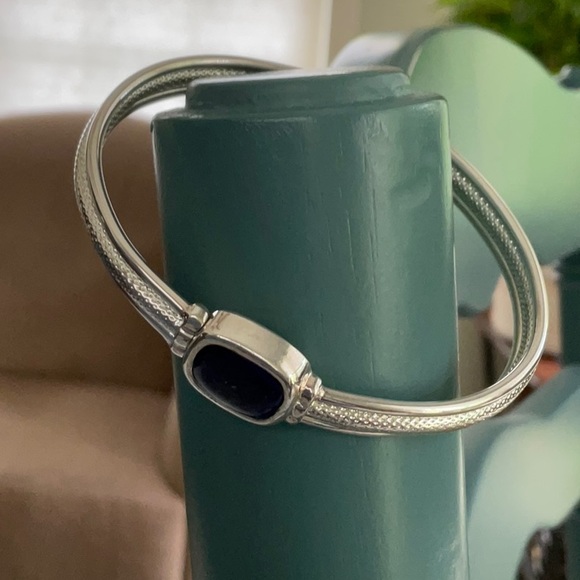 Sterling Silver and Lapis oval bangle bracelet - Picture 6 of 10